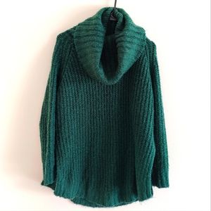 Cozy Forest Green Turtleneck Oversize Sweater - Small